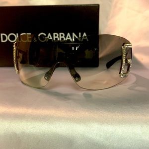 Final call! No Lower! Dolce & Gabbana 893S ‘DG’ Crystal Black Vintage PreOwned